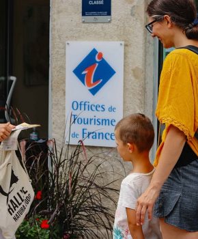 Las Oficinas de Turismo le dan la bienvenida