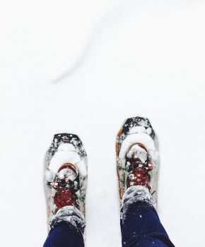 Romantic snowshoe outing to Estibat