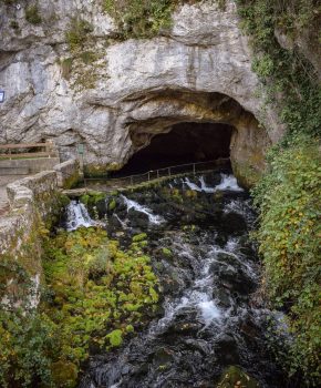 Viaggio su strada nel cuore dei Pirenei catari