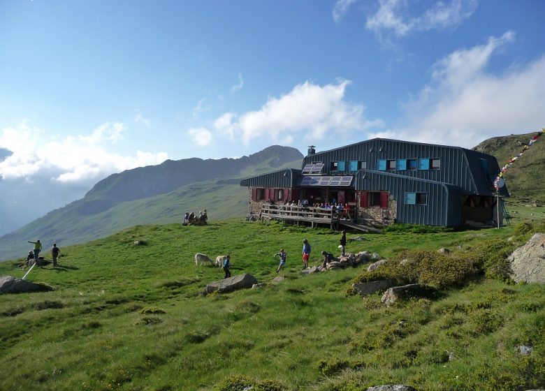 Refugio del Rulhe a través de Le Rieutort