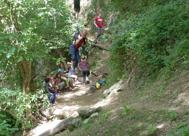 Trampero Quédate en la Tierra de las Huellas