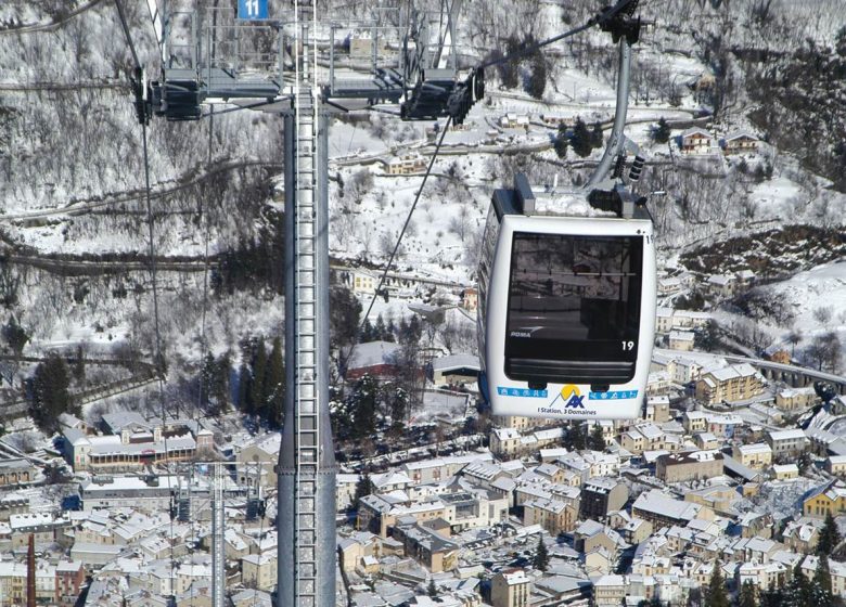 Teleférico Baou entre Ax-les-Thermes y la estación Ax 3 Domaines