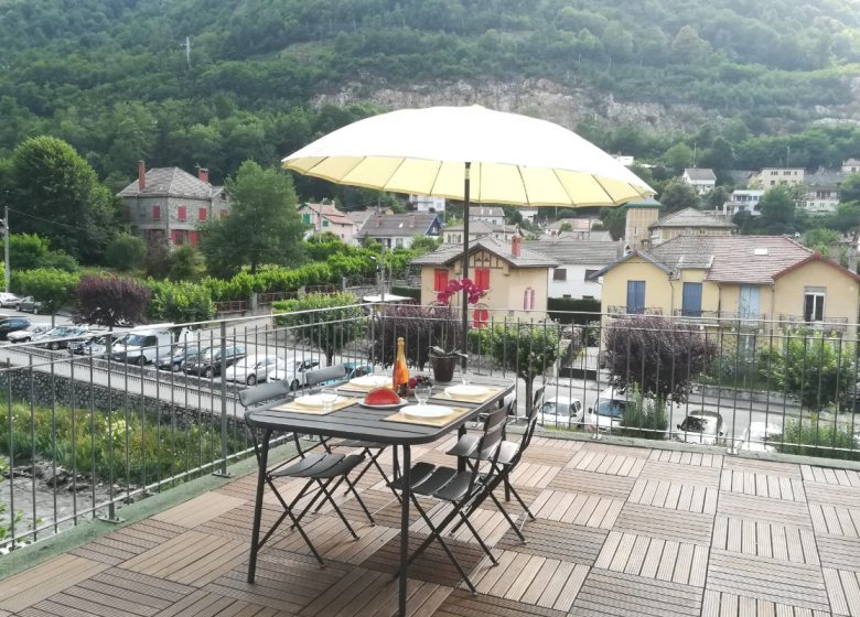 Les Gentianes – Cozy apartment in a spa town