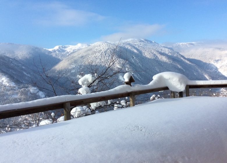 Gran chalet cerca de Axe con terraza y vista panorámica