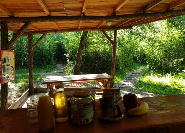 The huts of Sainte-Camelle Rossignol