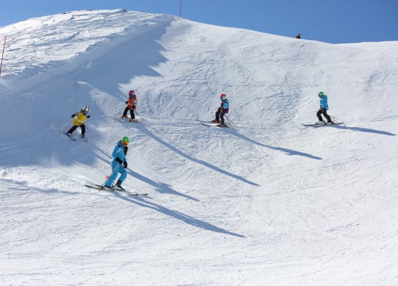 ESI – Ecole internationale de ski – Ax 3 Domaines et  Ascou