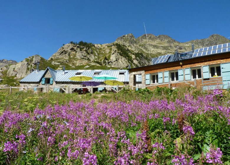 Lo stagno di En Beys e il suo rifugio