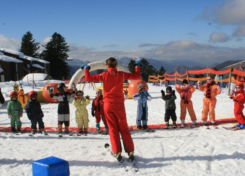 Escuela de esquí francesa Club Piou Piou