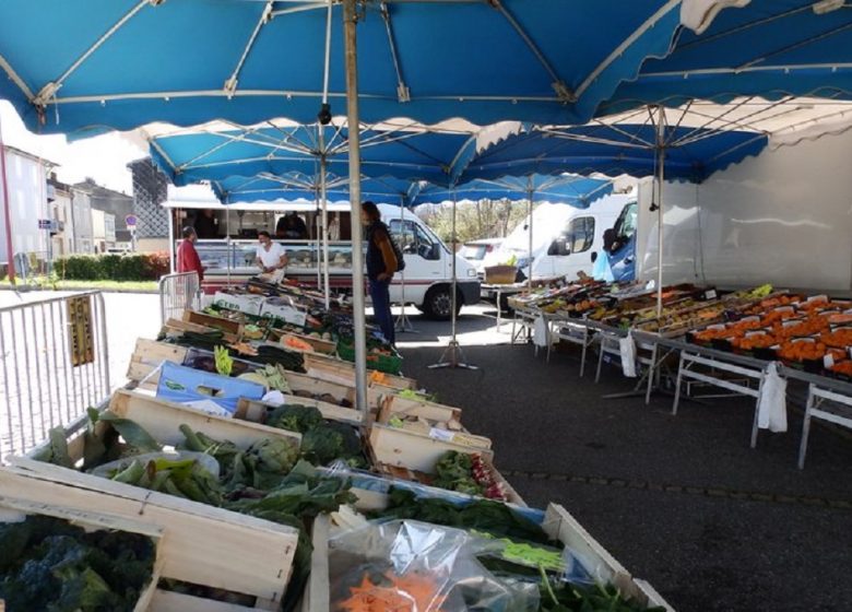 Montgailhard Market