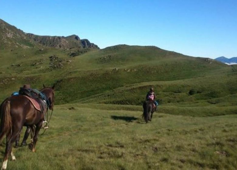 Horseback riding “La Grande Chevauchée” with Angaka Village Nordique