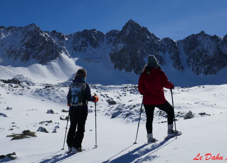 Raquettes à neige avec le Dahu Ariégeois