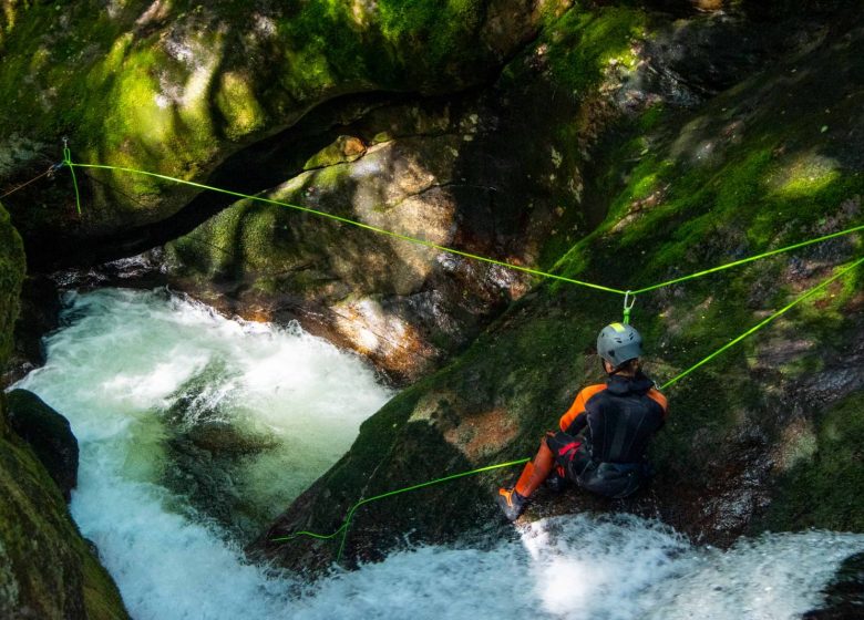 Barranquisme amb espeleologia Canyon Ariège