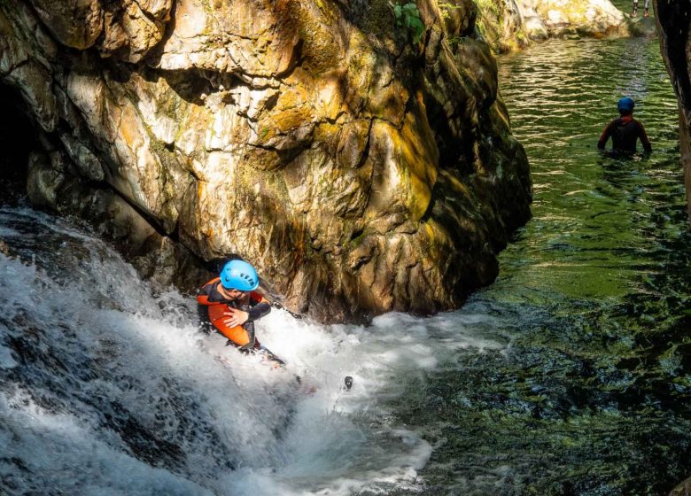 Canyoning with Caving Canyon Ariège