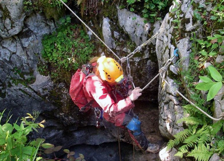 Caving with the Pyrenees Ariégeoises Guides Office