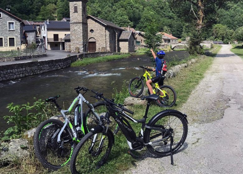 Mountainbiken met het Bureau des Guides des Pyrénées Ariègeoises