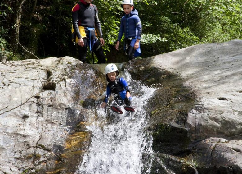 Canyoning with Vertikarst