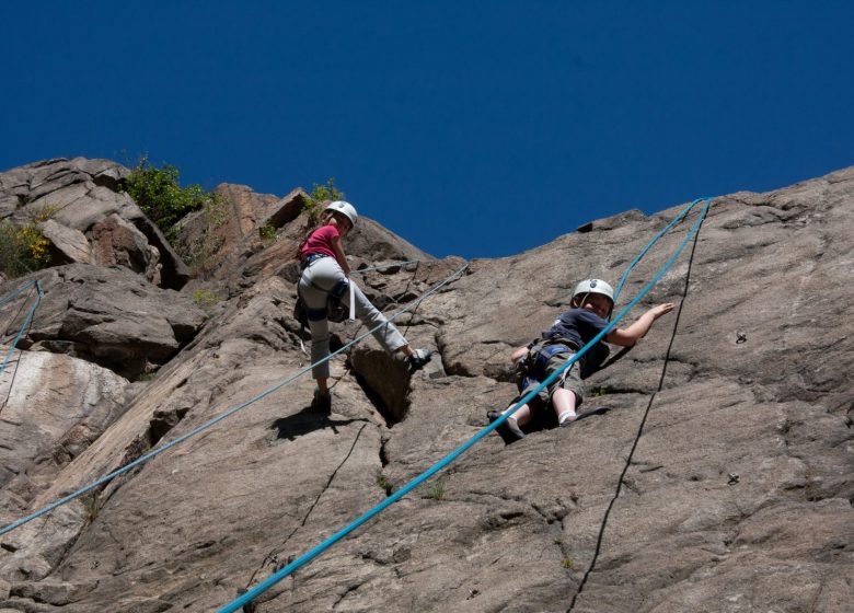 Escalada con Montcalm Aventure