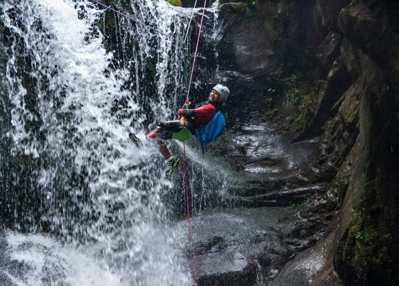 Canyoning avec Ici et Ailleurs