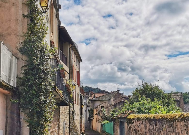 Het dorp La Bastide-De-Serou