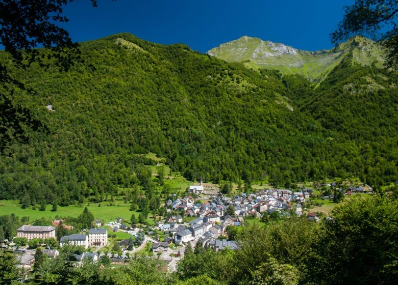 Estanque de Guzet junto a la cascada de Ars