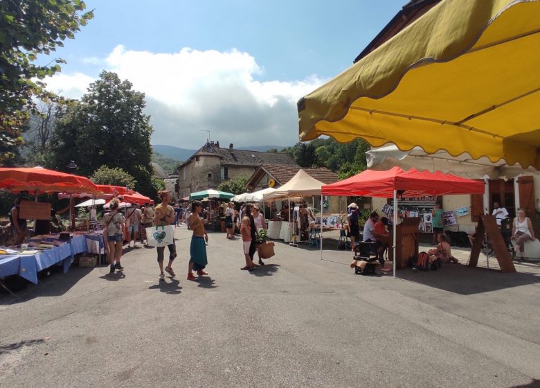 mercado de engomer