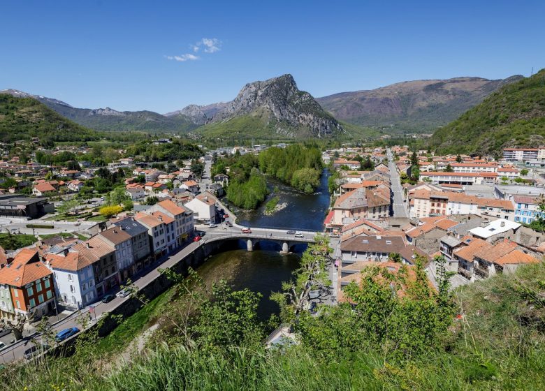 Natura 2000, piedra caliza Quiès de Tarascon-sur-Ariège y cueva del pequeño Caougno