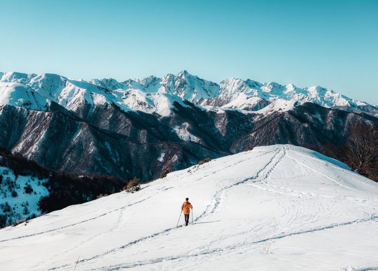 El Col d'Escot amb raquetes de neu