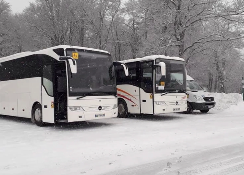 Shuttle in winter for the resort of Beille