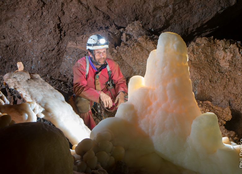 Espeleología con Vertikarst