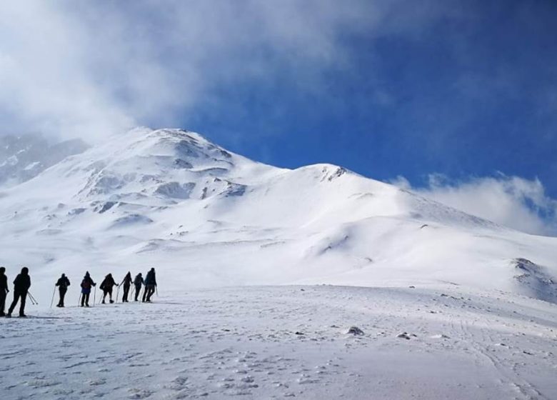 Caminata con raquetas de nieve con los senderos de Babeth