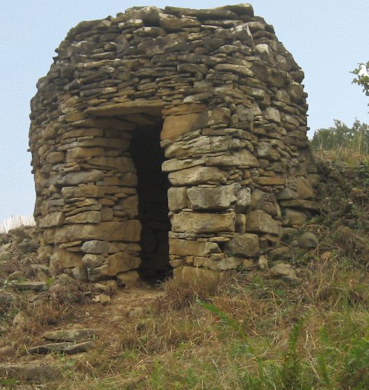 Camon, de droge stenen hutten