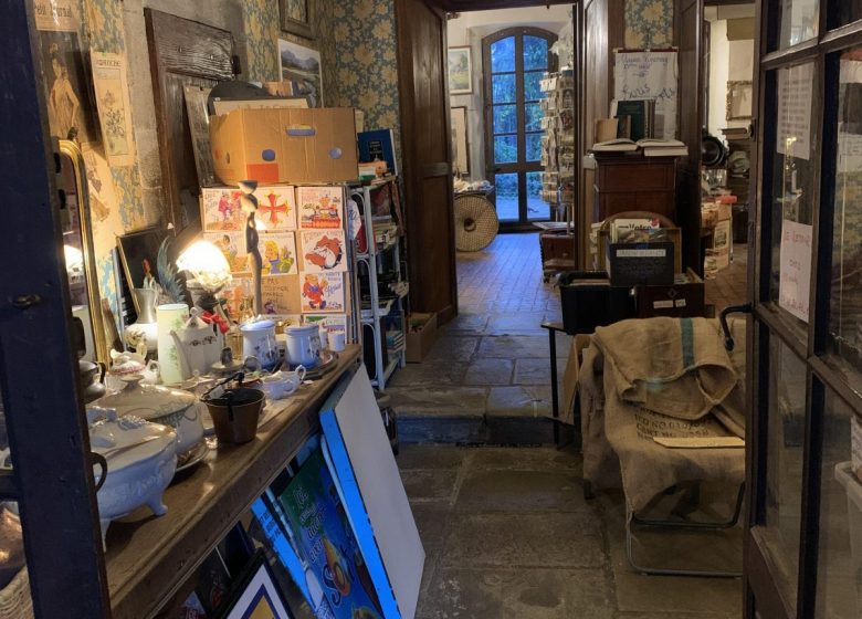 Brocante Sous Couvert de Poésie