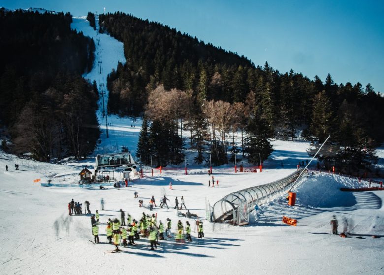 Beginner area: skiing at Ascou station