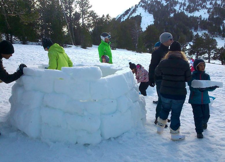 Sneeuwschoenen met de Pyreneeën Ariègeoises Guides Office