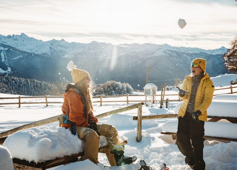 Raquetes de neu a l'estació de Chioula