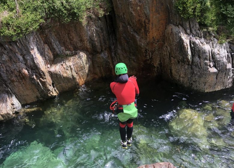 Canyoning – Canyon Adventure Pirenei