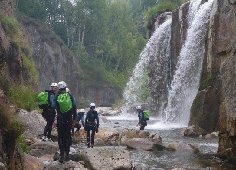 Canyoning con Montcalm Aventure