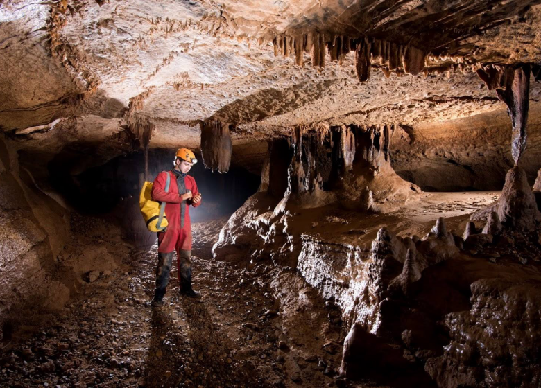 Espeleología con Montcalm Aventure