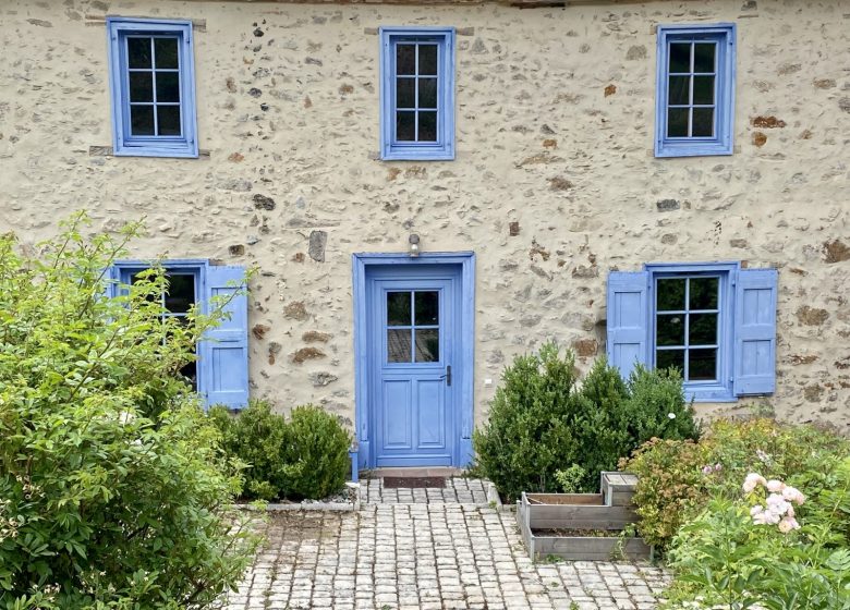 Het kleine huis van de waterval