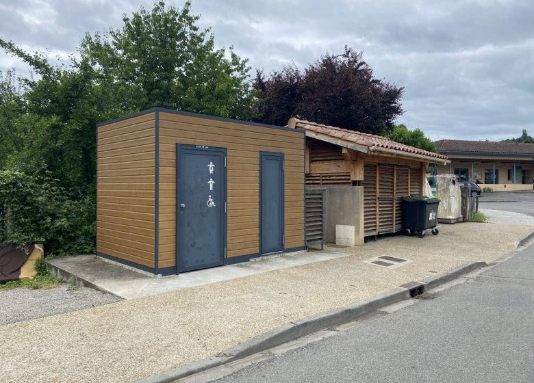 Toilettes publiques (Rue de la Quère)