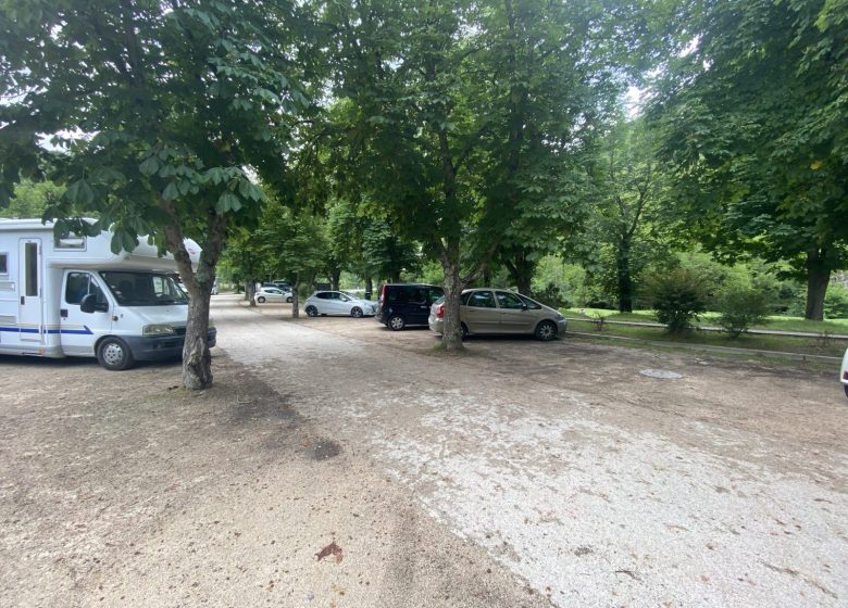 Parking de l’entrée Sud de la grotte